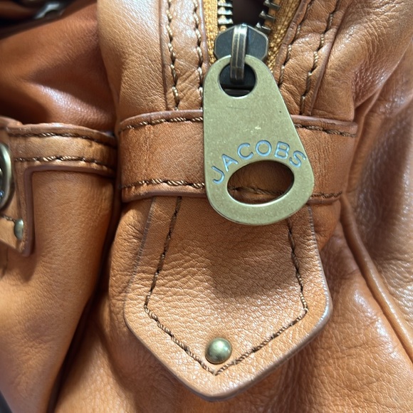 Marck Jacob’s everyday bag. - Picture 13 of 16